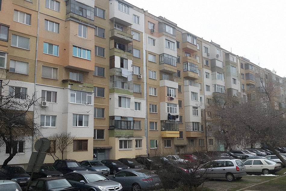 Панелни жилища